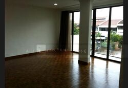 Sennett Avenue (D16), Semi-Detached #557189571